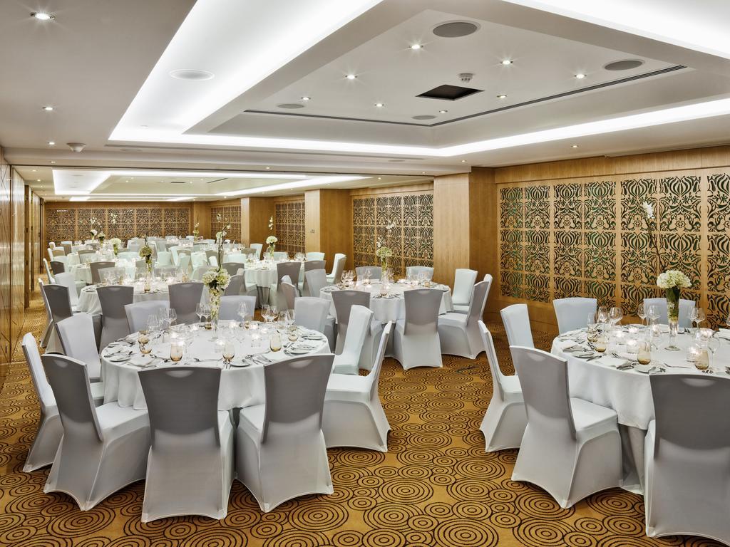 The Domain Bahrain Hotel And Spa - Adults Friendly 16 Years Plus Manáma Exteriér fotografie The ballroom at the hotel