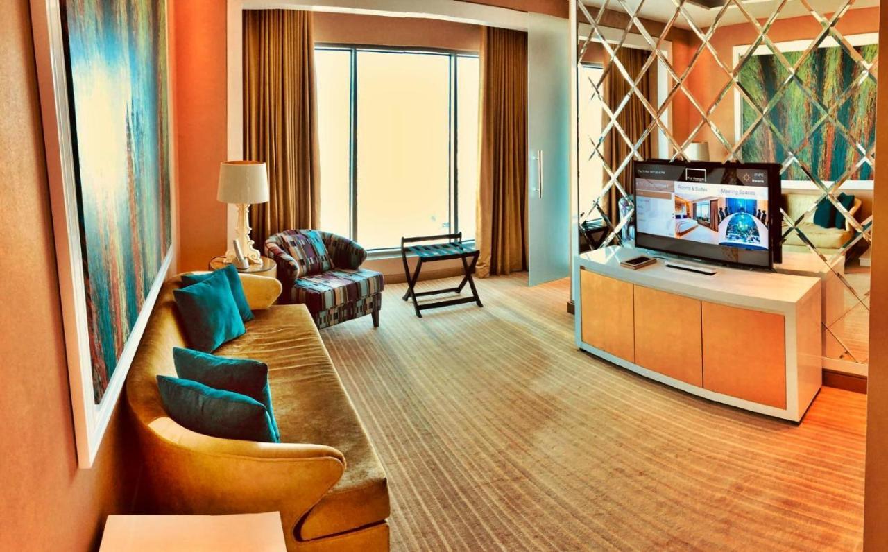 The Domain Bahrain Hotel And Spa - Adults Friendly 16 Years Plus Manáma Pokoj fotografie A suite at the hotel